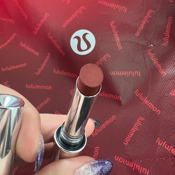 NWT Mac Locked Kiss 24 Hour Lipstick - Vicious Brand New in Box - Picture 5 of 5